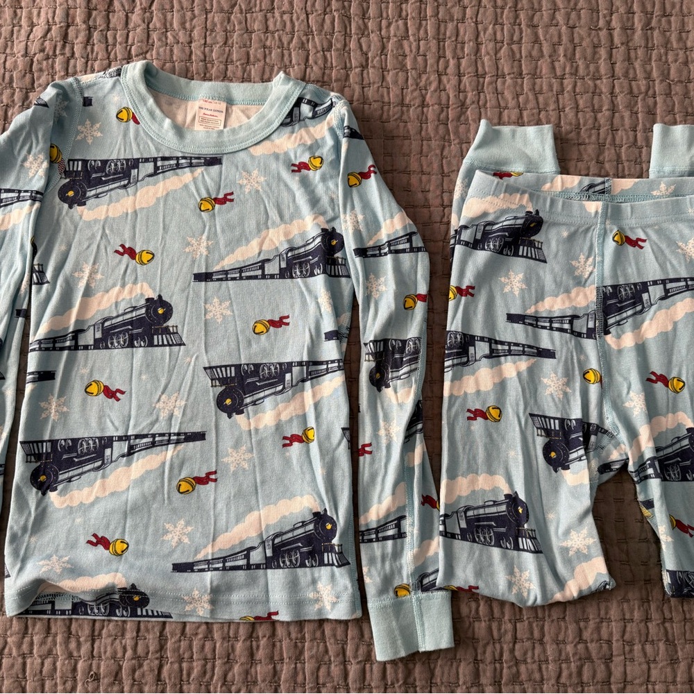 Kids Polar Express Hanna Andersson Train Pajama Set kids pjs